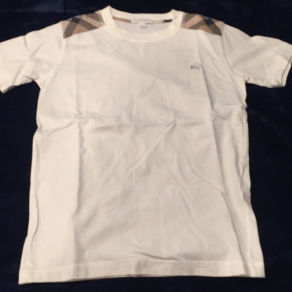Burberry T-shirt